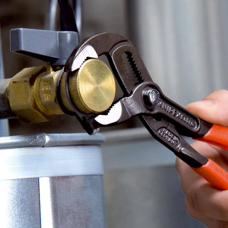 Motortång Cobra Knipex
