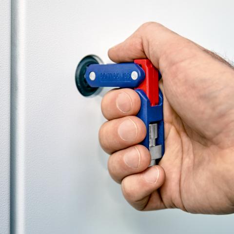 Kopplingsskåpsnyckel, Knipex 00 11 06/11 06 V01/00 11 06 V03 – bild 2