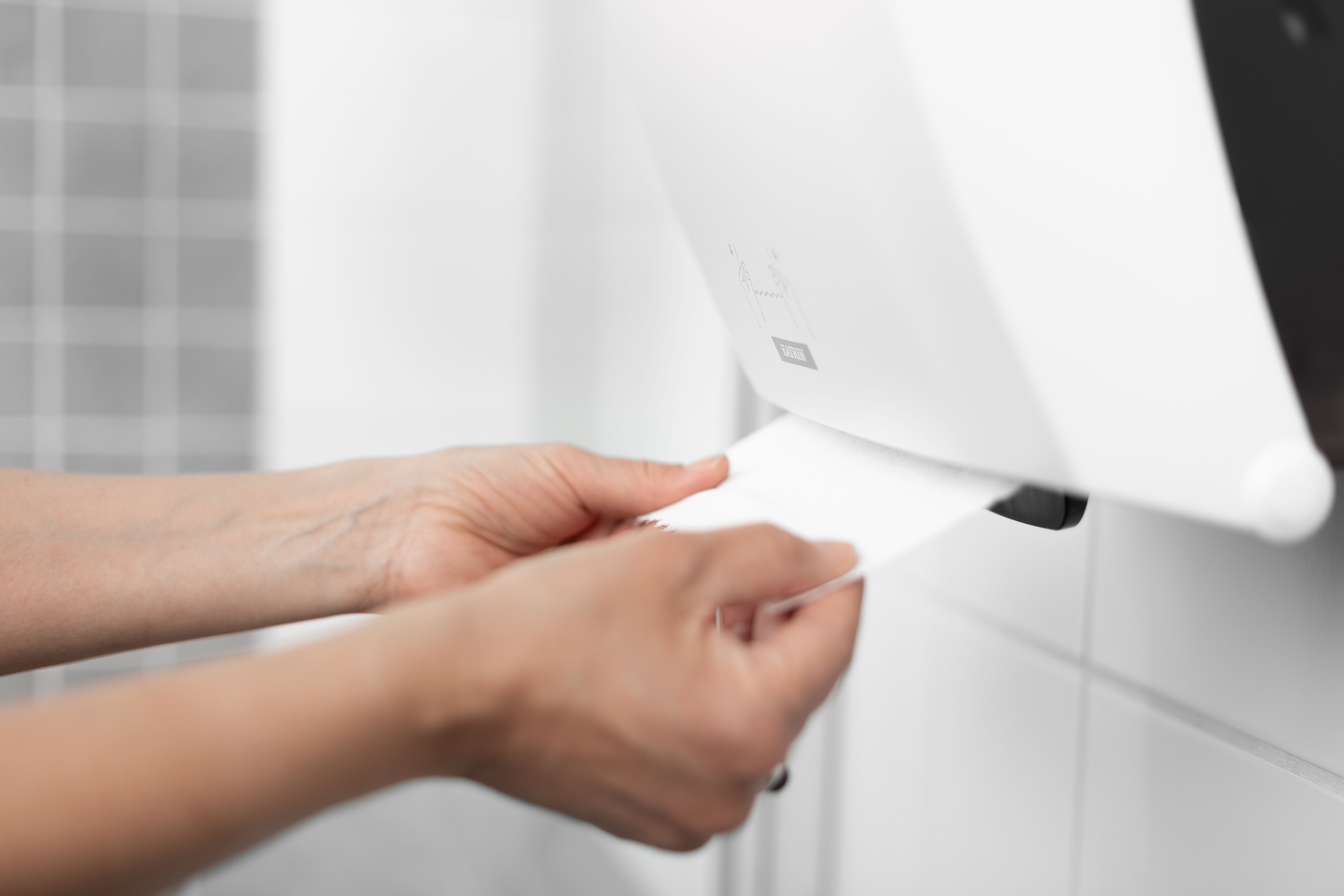 Dispenser Handduksrulle Katrin Plast – bild 7